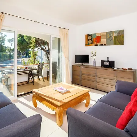 Townhouse Flora بيت للعطل *