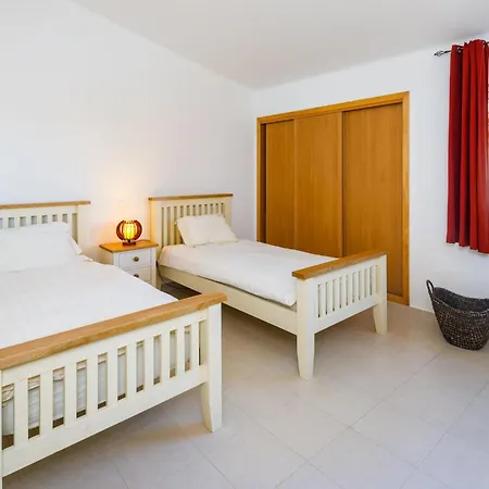 Townhouse Flora بيت للعطل
