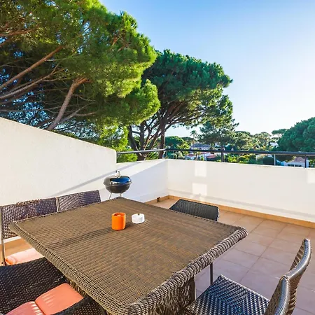 بيت للعطل Townhouse Flora *